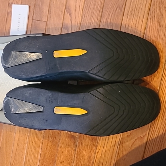 Men's Leather Gucci Loafers - Picture 14 of 15